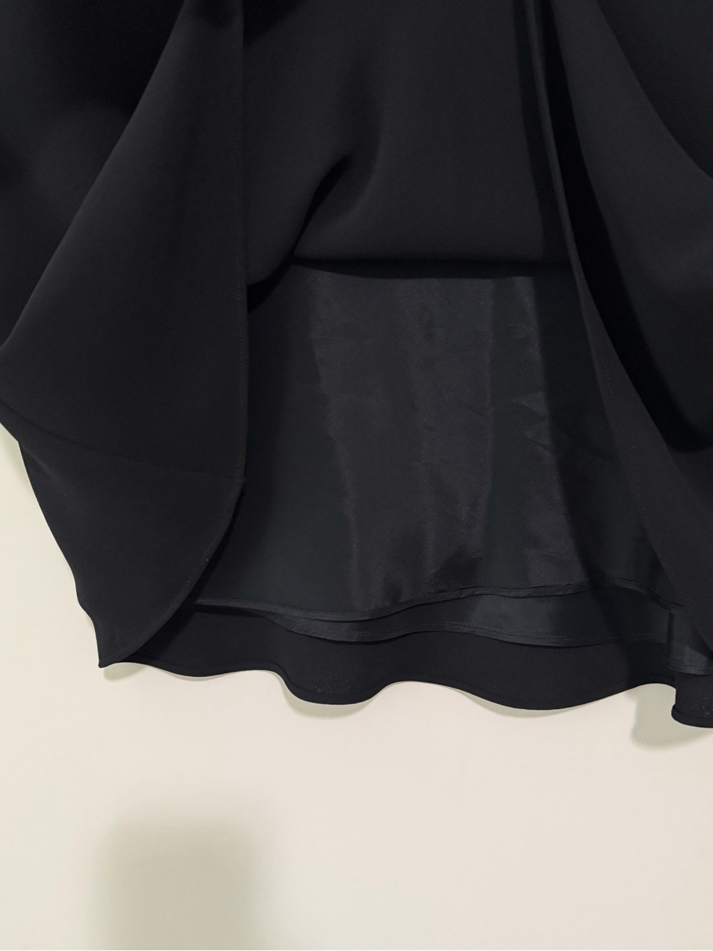 Classic Black Fully Lined Midi Skirt - Picture 4 of 7